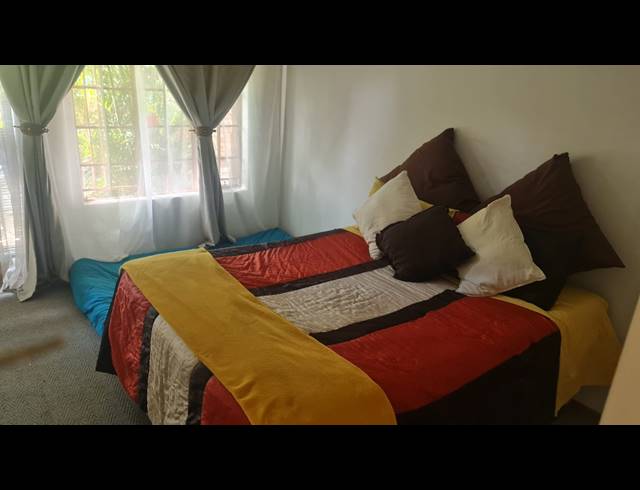 3 BEDROOM TOWNHOUSE FOR SALE IN PROTEA PARK